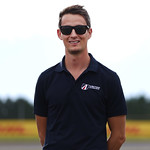 Flickr photo U-Trackwalk-01