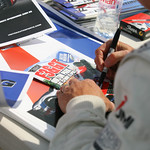 Flickr photo Autograph