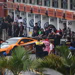The Macau pit lane - Watts sits out the final 5 minutes to save the wet tyres on a drying track